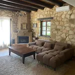 Kidoni Villas